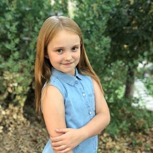 Meet your Posher, Zoephia